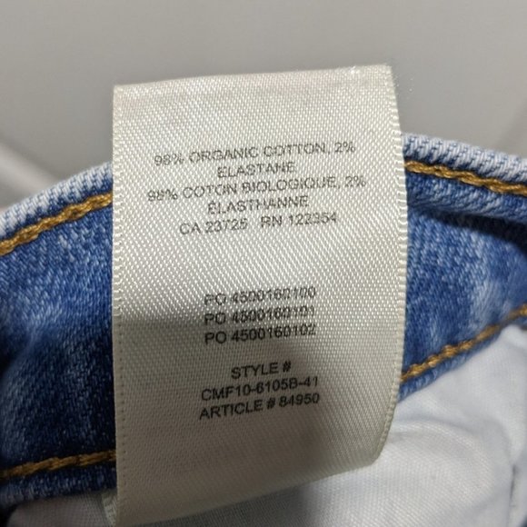 Aritzia Denim Forum | The Arlo High Rise Straight 28L in 7 Years Bleu - Picture 9 of 14